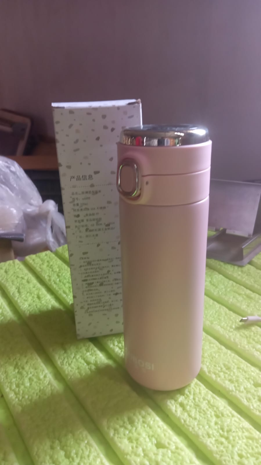 Smart Vacuum Insulated Water Bottle With Led Temperature Display Cold Hot Leak Proof