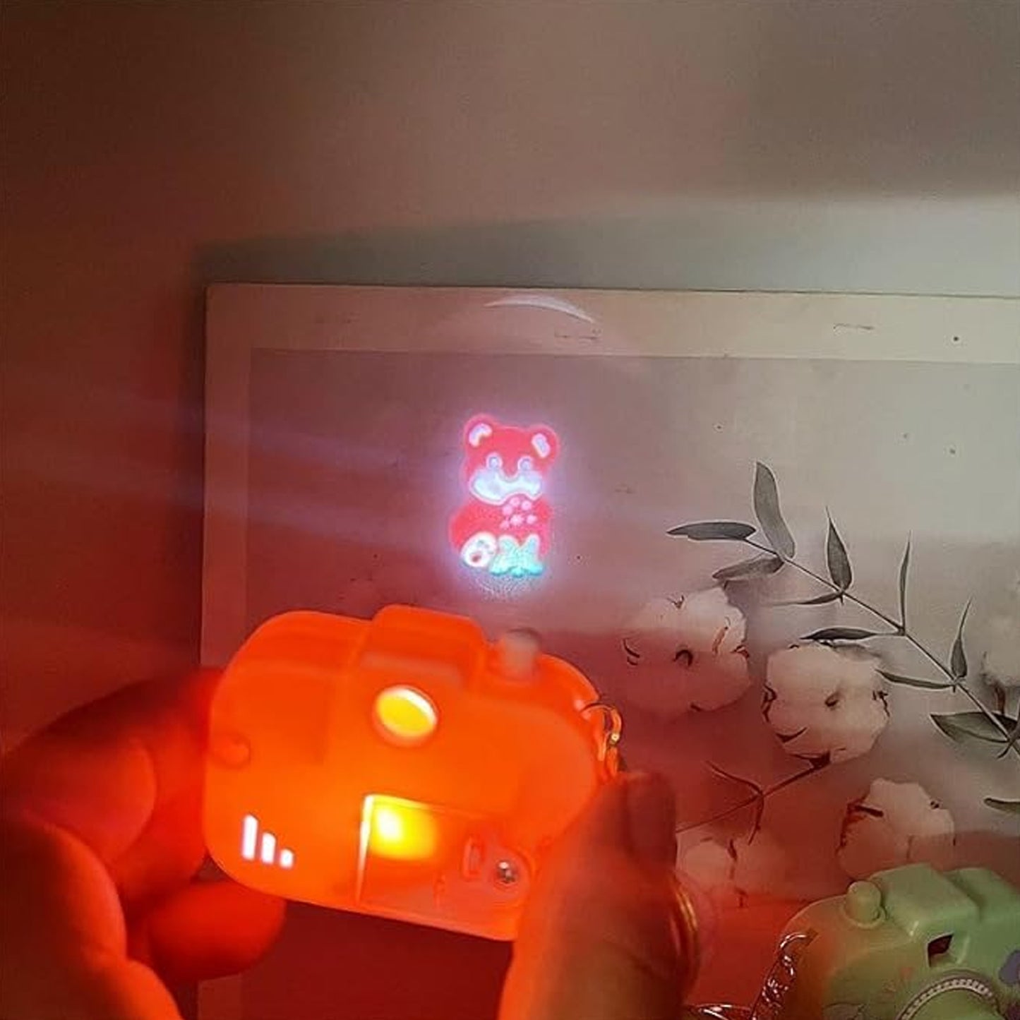 Projective Camera Keychain (1 Pc Mix Design)